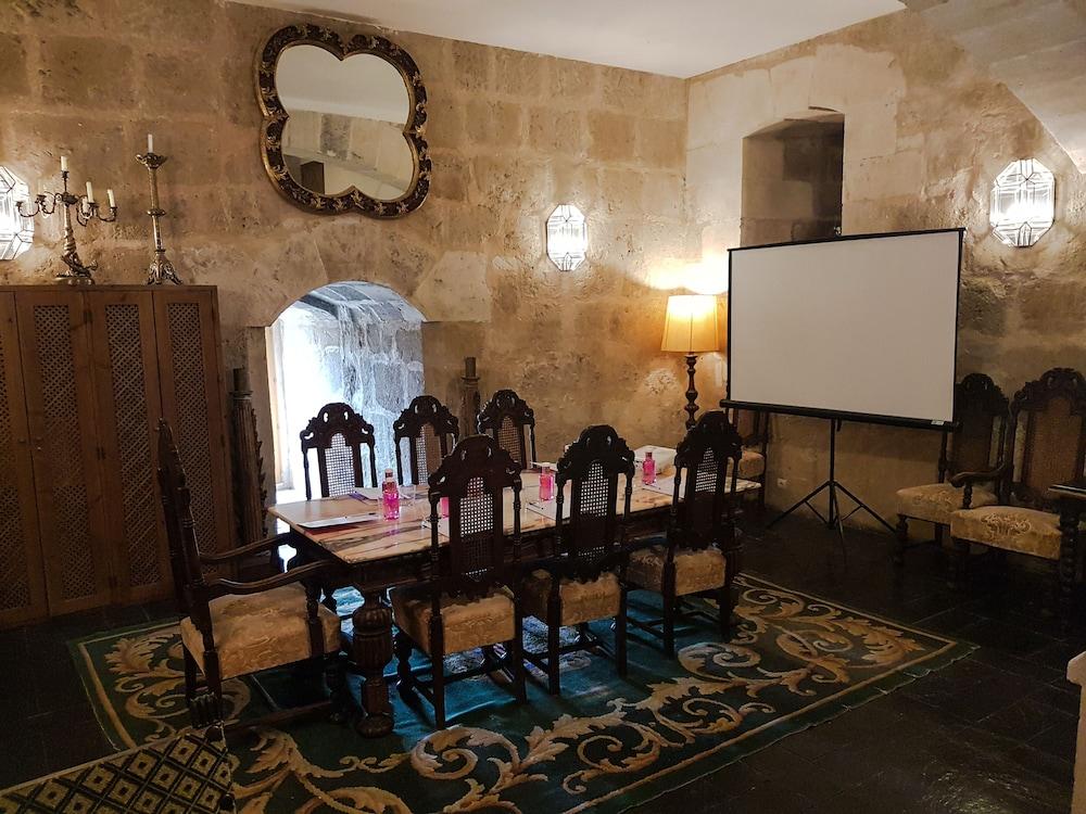 فندق كاستيلو ديل بن أمور Topas المظهر الخارجي الصورة
